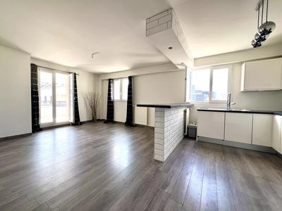 Appartement - 64 m² - 4 pièces
