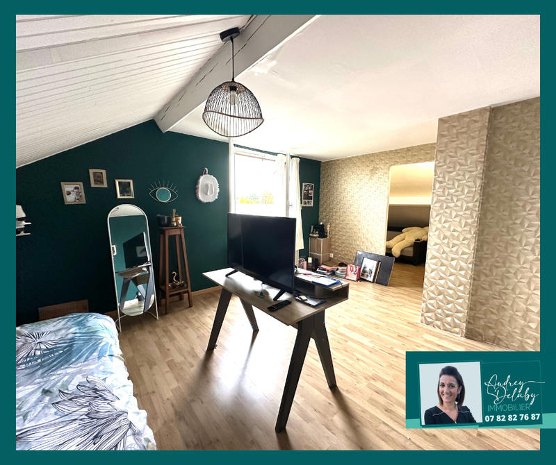 Maison - 180 m² - 7 pièces