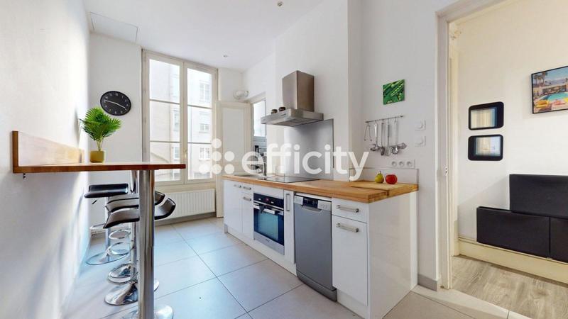 Appartement - 100 m² - 3 pièces