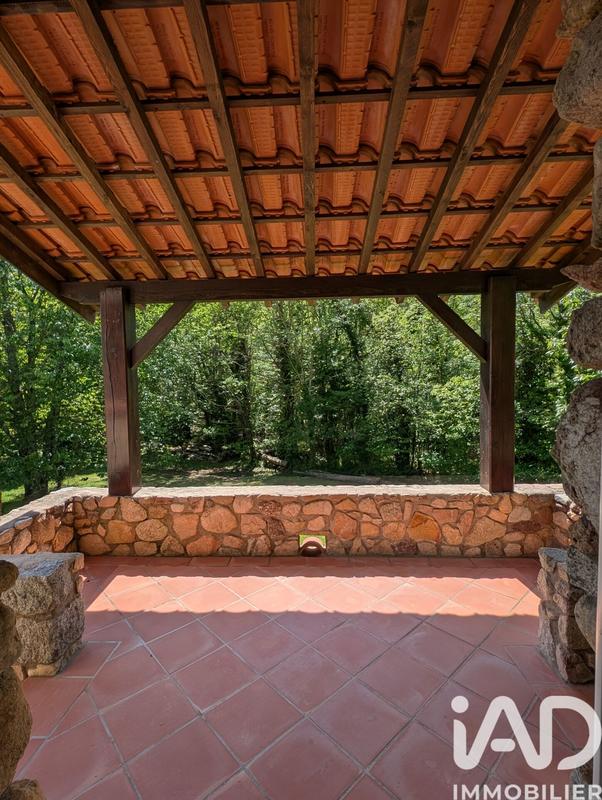 Maison - 195 m² - 8 pièces