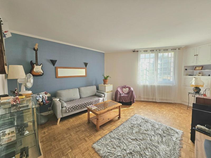 Maison - 200 m² - 10 pièces