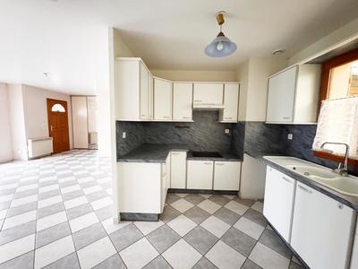 Maison - 88 m² - 4 pièces