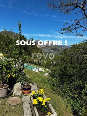 Maison - 160 m² - 5 pièces