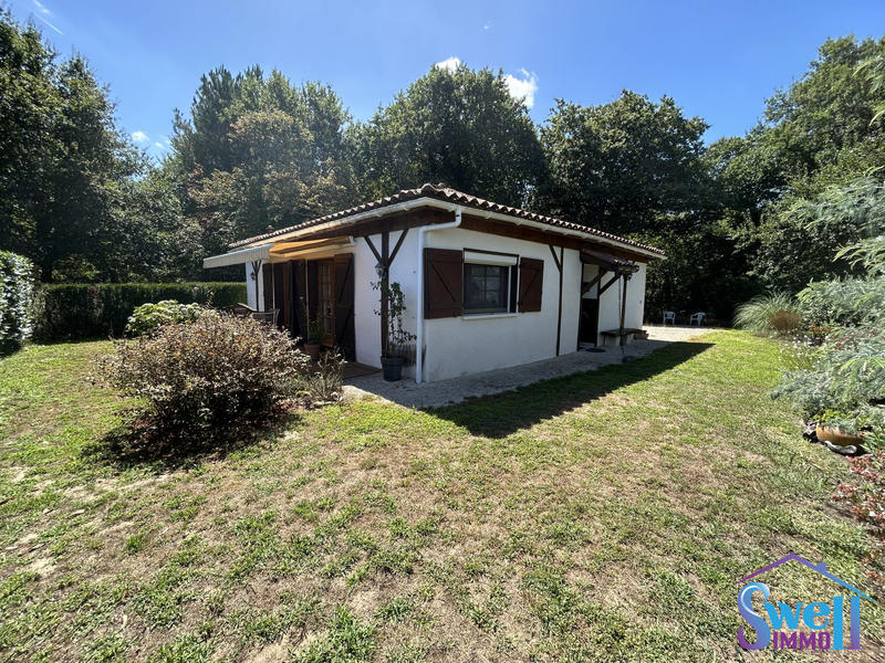 Maison traditionnelle - 282 m² - 14 pièces