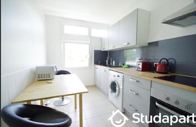 Chambre - 14 m² - 1 pièce