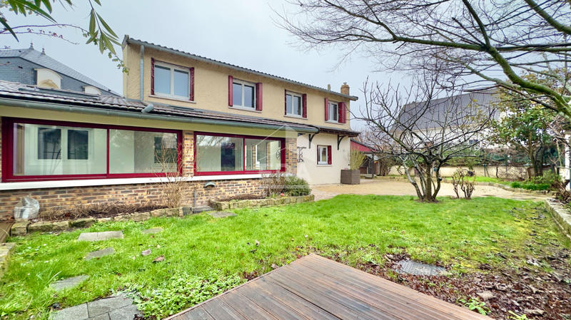 Maison - 146 m² - 7 pièces