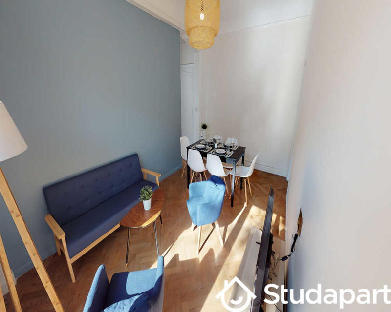 Chambre - 140 m² - 1 pièce