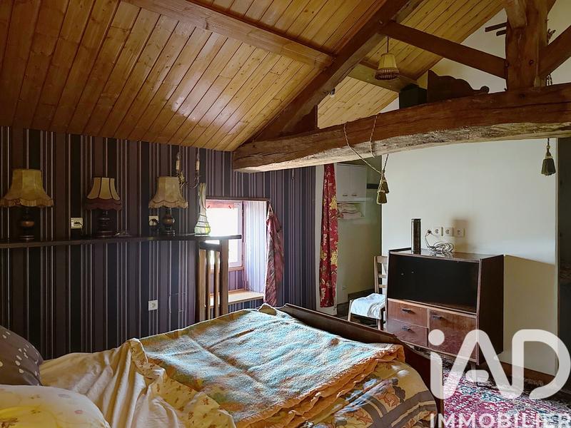 Maison de village - 250 m² - 6 pièces