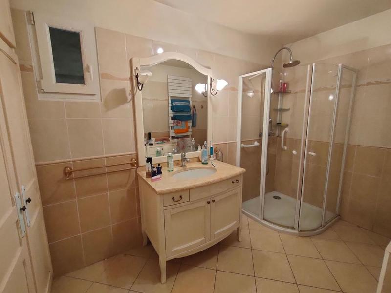 Maison - 197 m² - 7 pièces