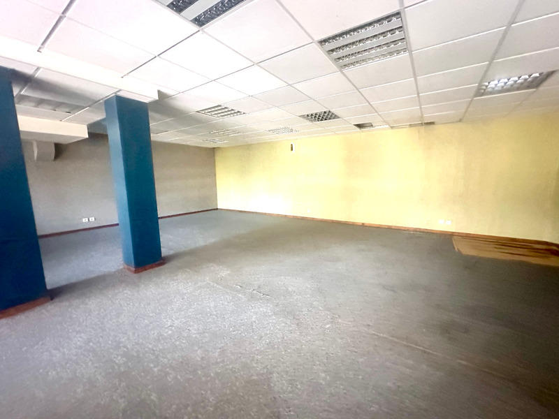 Local commercial - 268 m² - 4 pièces