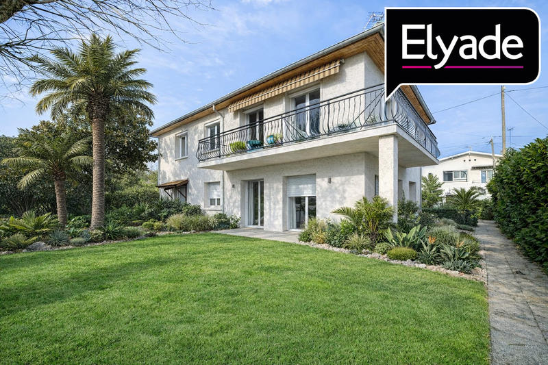 Villa - 204 m² - 7 pièces