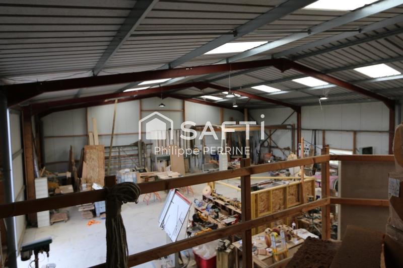 Local commercial - 613 m² - 6 pièces