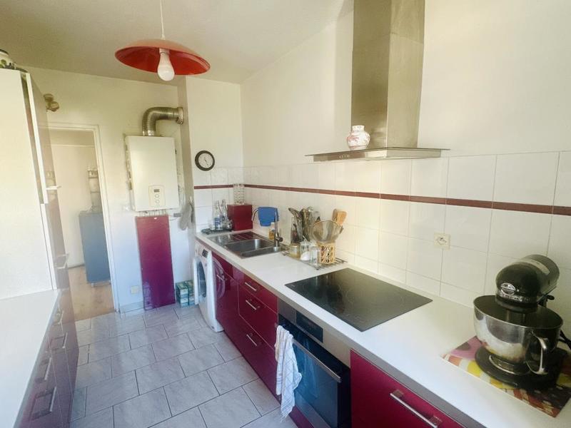 Appartement - 80 m² - 4 pièces