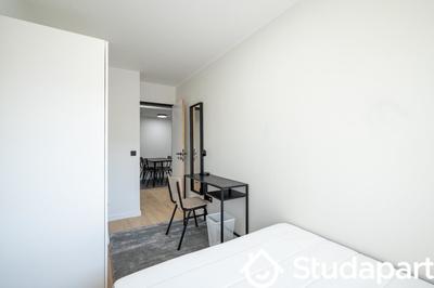 Chambre - 10 m² - 1 pièce