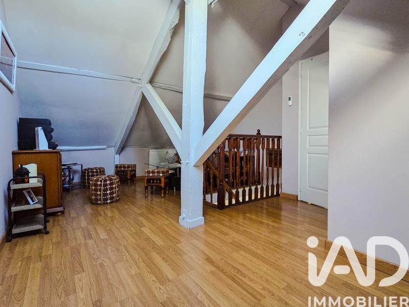 Maison - 180 m² - 5 pièces