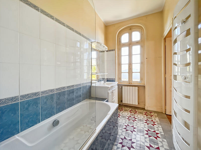 Maison - 160 m² - 7 pièces