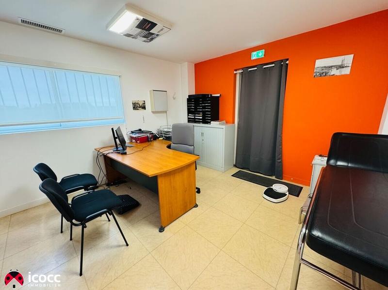 Local d'activités - 139 m² - 8 pièces