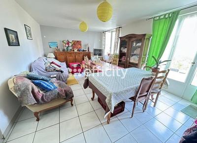 Maison - 79 m² - 4 pièces