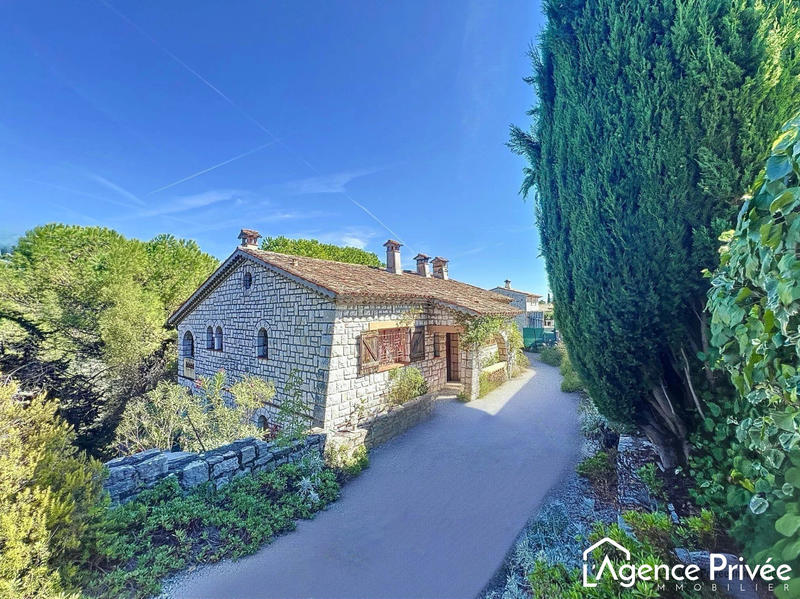 Maison - 114 m² - 4 pièces