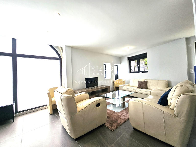 Maison - 103 m² - 4 pièces