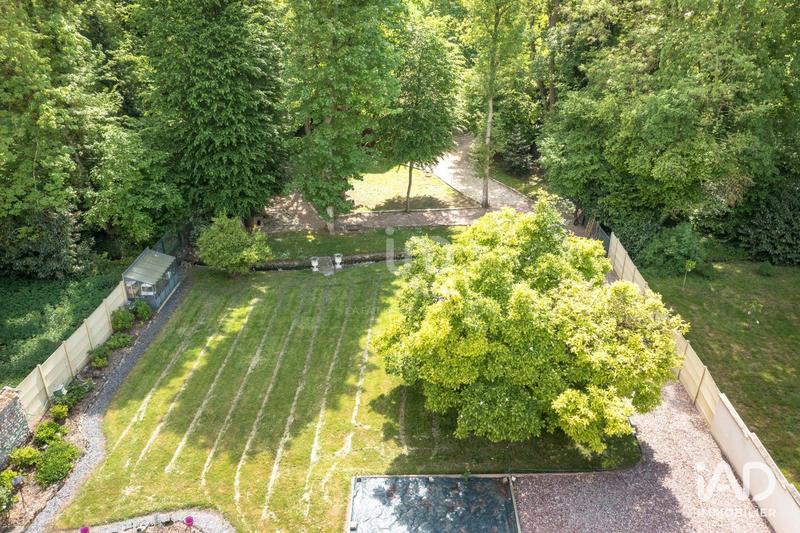 Maison - 185 m² - 8 pièces