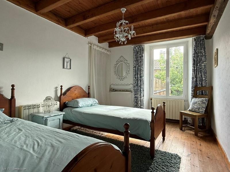 Maison de village - 90 m² - 3 pièces