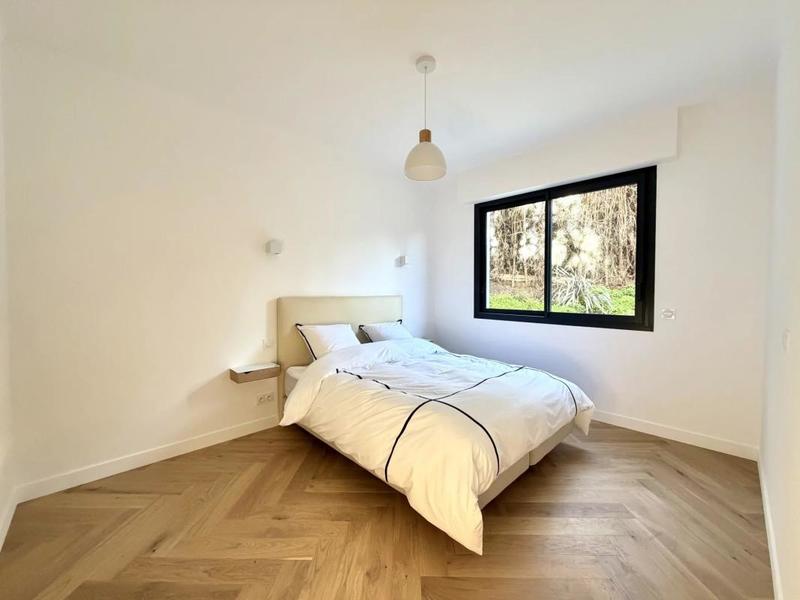 Maison - 212 m² - 7 pièces