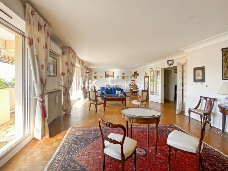 Appartement - 134 m² - 4 pièces