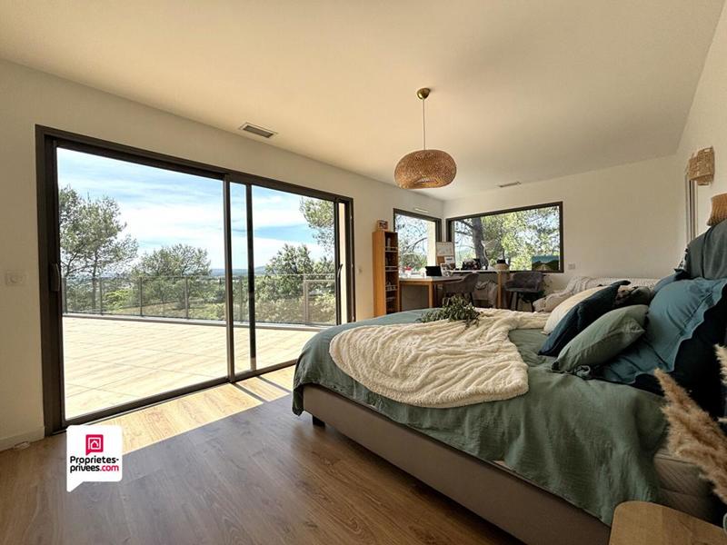 Maison - 150 m² - 3 pièces