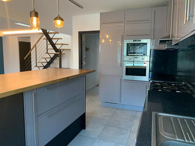 Maison - 141 m² - 5 pièces