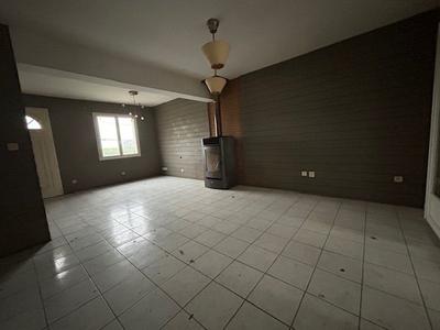 Maison - 90 m² - 3 pièces