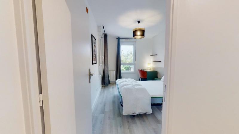 Appartement - 104 m² - 6 pièces