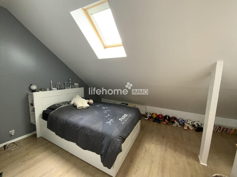 Maison - 180 m² - 7 pièces