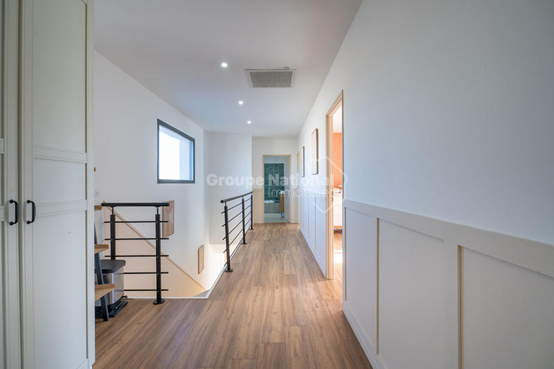 Maison - 189 m² - 5 pièces