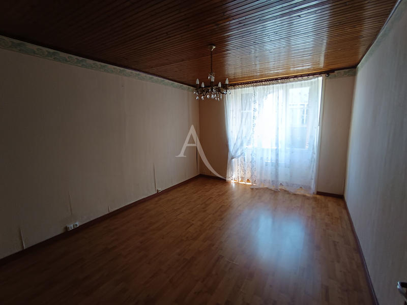 Maison - 97 m² - 5 pièces