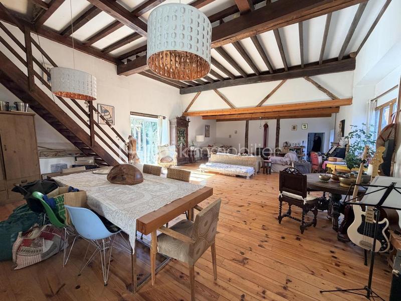 Maison ancienne - 192 m² - 7 pièces