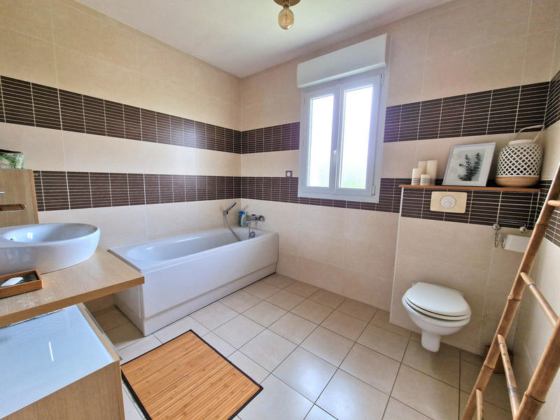 Maison - 160 m² - 6 pièces