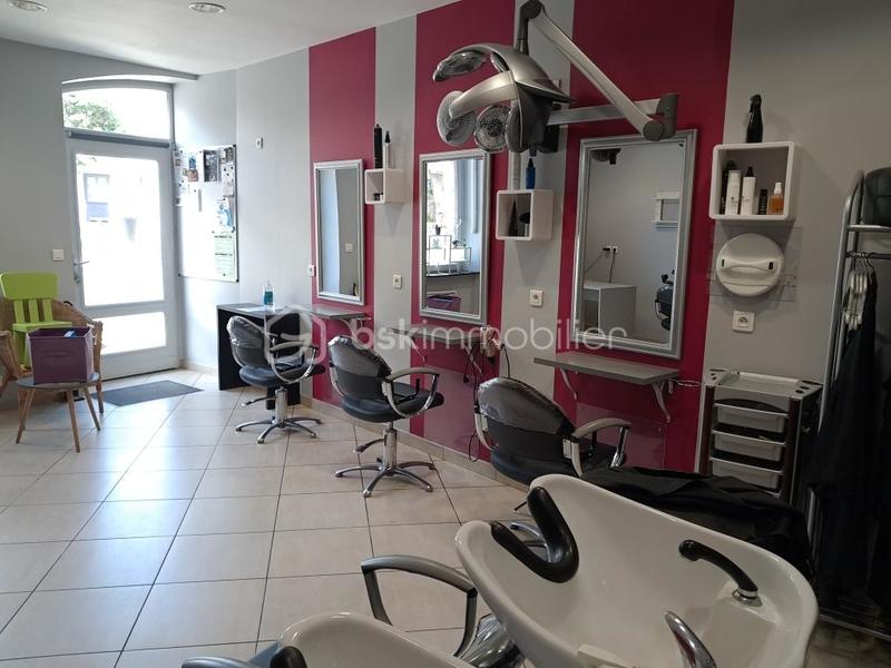 Beauté / Bien-être - 55 m²