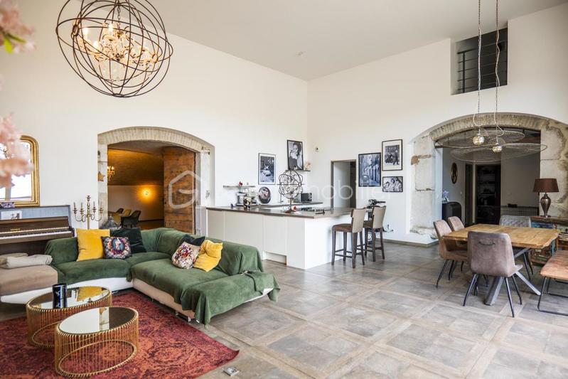 Corps de ferme - 270 m² - 7 pièces