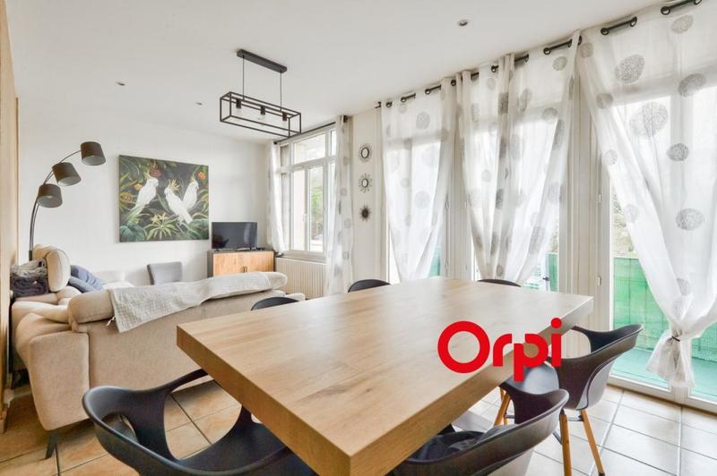 Appartement - 75 m² - 5 pièces