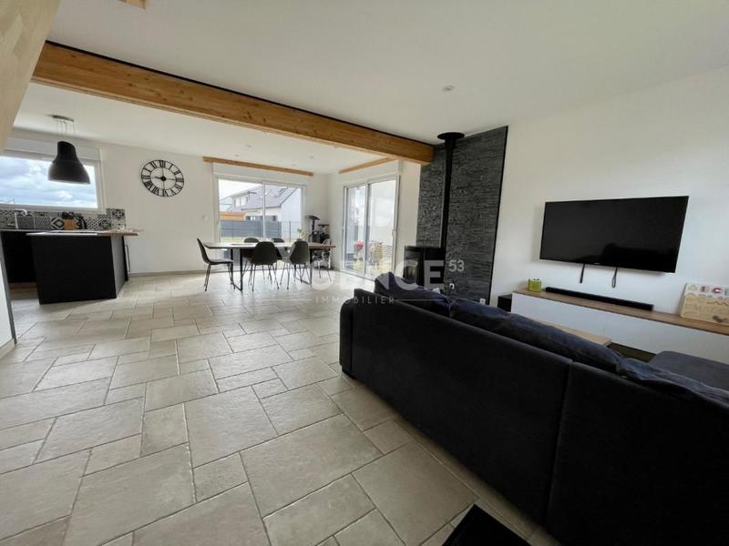 Maison - 135 m² - 6 pièces