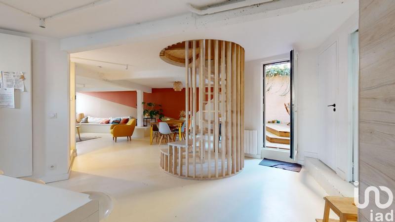 Maison - 210 m² - 10 pièces