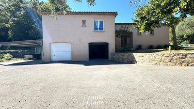 Maison - 140 m² - 4 pièces