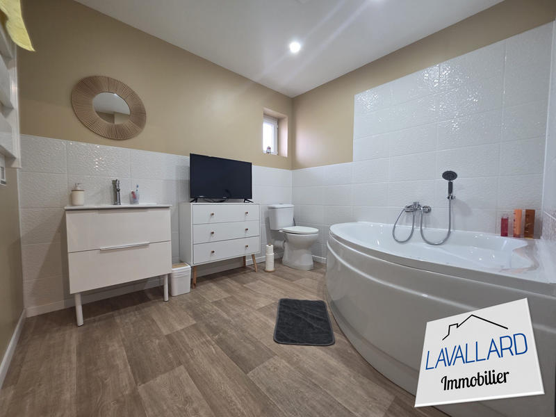 Maison ancienne - 256 m² - 6 pièces