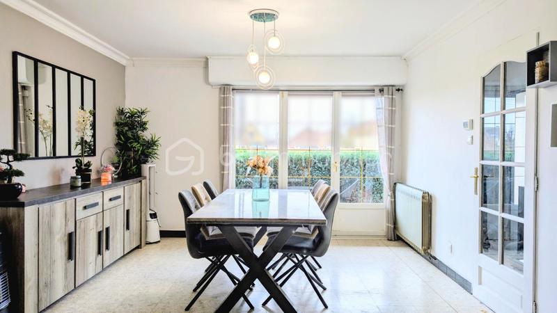 Maison - 116 m² - 6 pièces