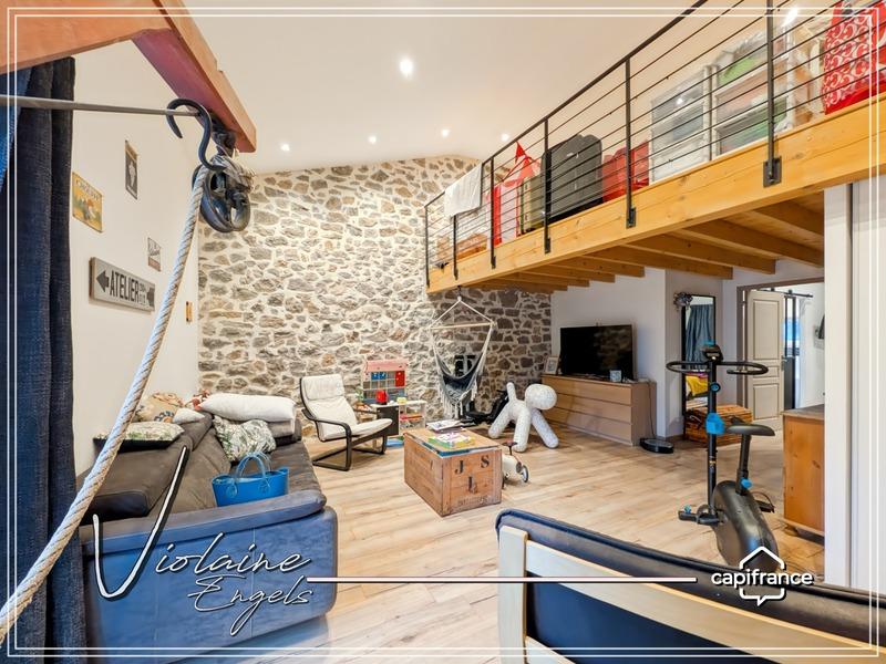 Maison de village - 285 m² - 9 pièces