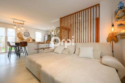 Maison - 93 m² - 4 pièces