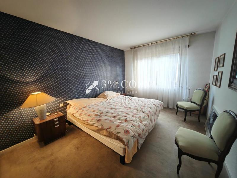 Maison - 293 m² - 12 pièces