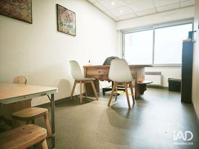 Local commercial - 136 m²