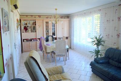 Maison - 96 m² - 5 pièces